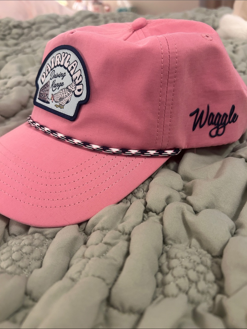 NWOT Pink Waggle Hat - Picture 3 of 3